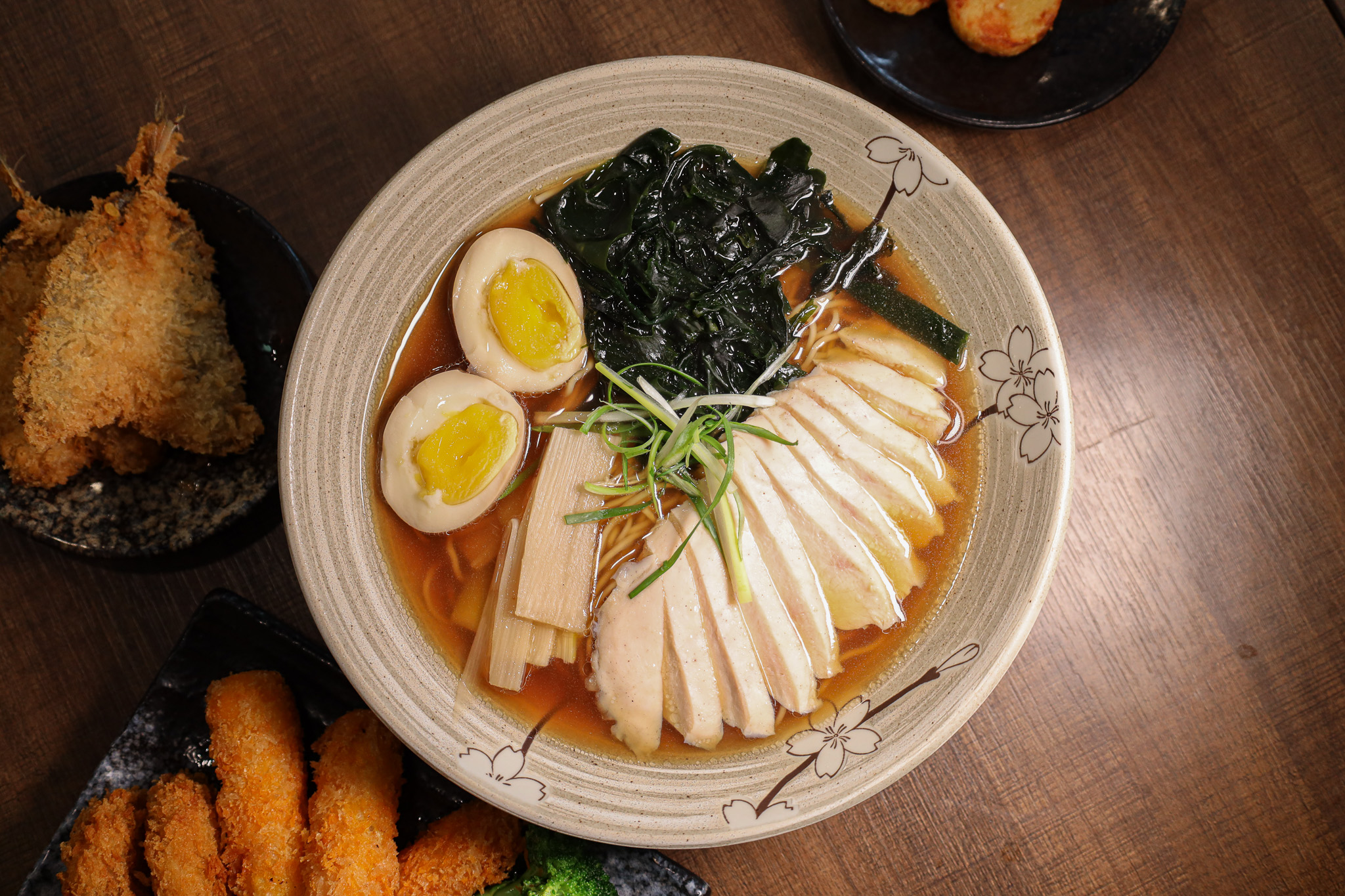 台中兆曜拉麵丼飯