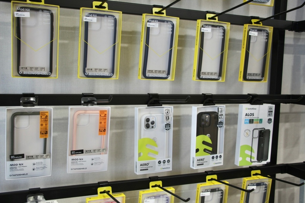 鳳山手機二手機福利展示機推薦通訊行馬尼行動通訊玻璃貼手機包膜免費鋼化玻璃 (13).jpg