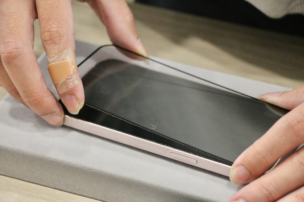 鳳山手機二手機福利展示機推薦通訊行馬尼行動通訊玻璃貼手機包膜免費鋼化玻璃 (2).jpg