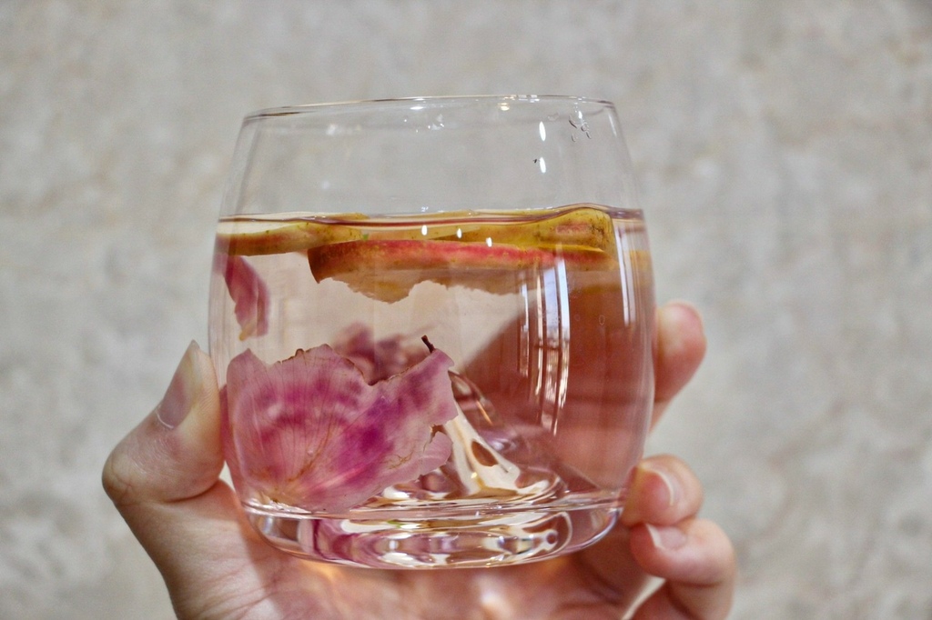 涼涼菓日果乾水推薦保養維生素C玫瑰茉莉花喝了心情會變好的水 (24).jpg